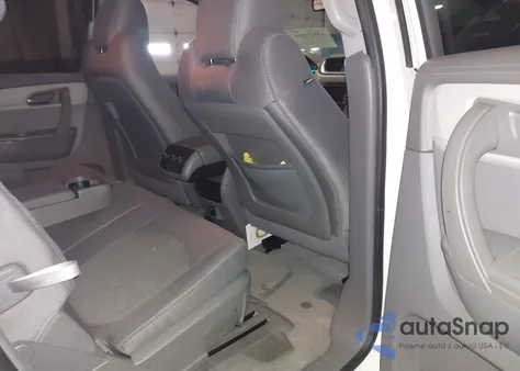 2014 Chevrolet Traverse Ls из США, поврежденный, VIN 1GNKVFKDXEJ333800